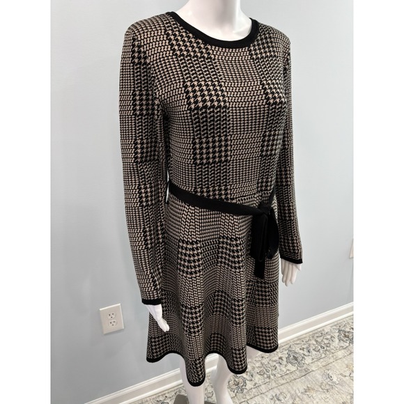Max Studio Houndstooth Knit Dress Medium Long Sleeve Tie Waist A-Line - Picture 3 of 11